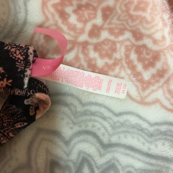 ❤️SOLD❤️Victoria’s Secret bandeau bikini - Picture 5 of 5